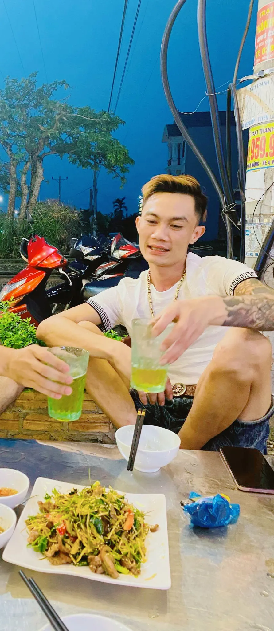 Triệu Triệu Avatar